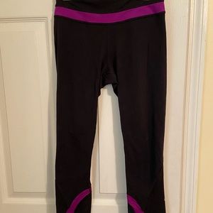 Lululemon Run: Inspire Crop II